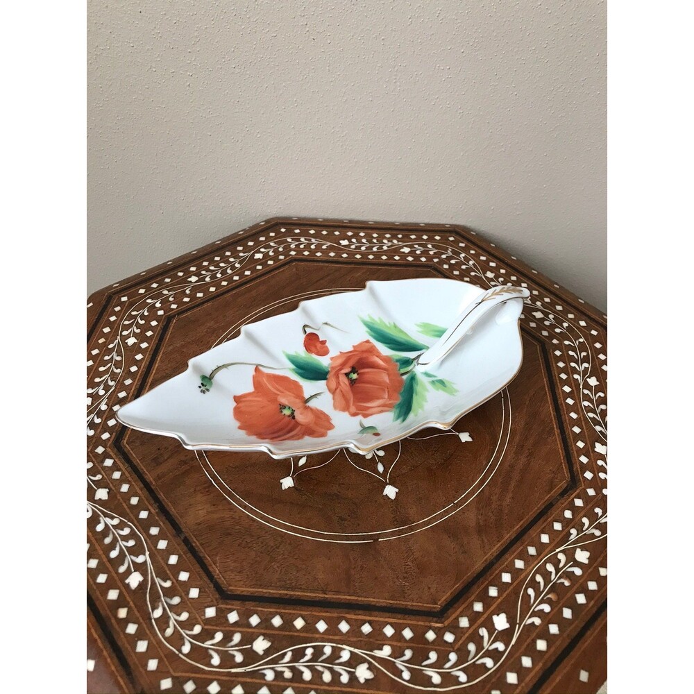 Vintage Rossetti Chicago Hand Painted Poppies Leaf Shaped Nappy Dish Japan